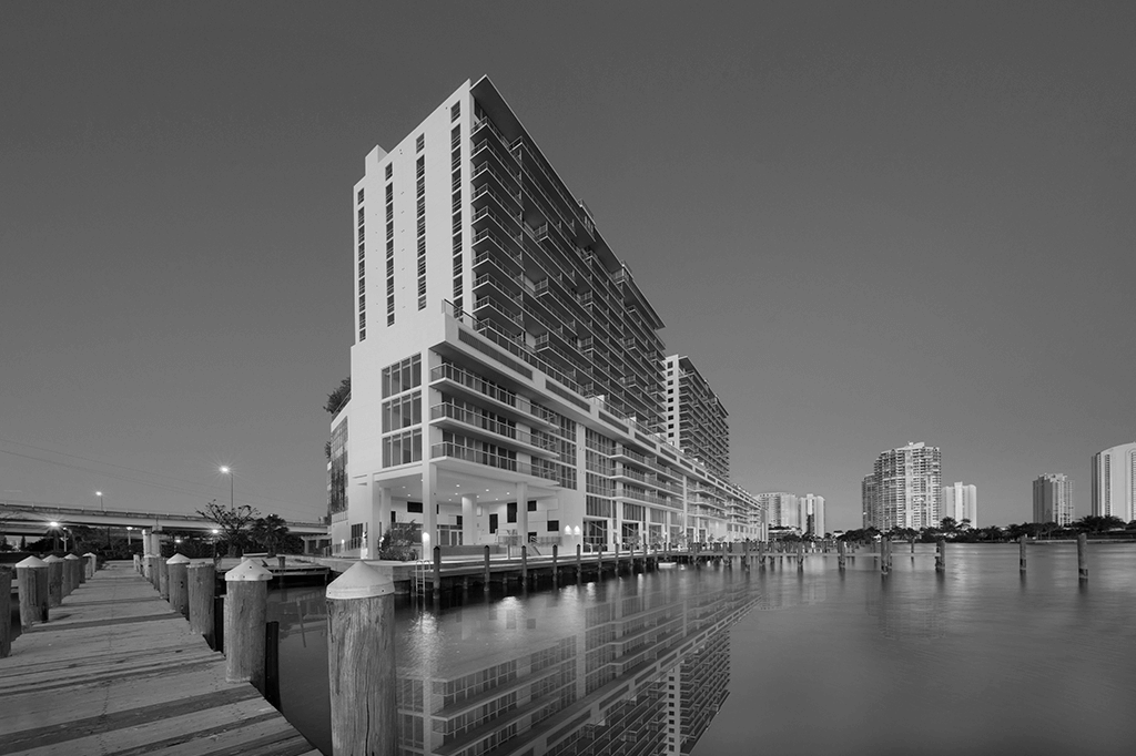 2-400-Sunny-Isles-Gris